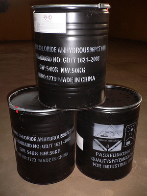 Endüstriyel Sınıf Siyah Toz FeCl3 Susuz Ferrik Klorür Demir III Klorür