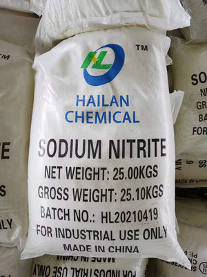 %99,0 Saflık NaNO2 Sodyum Nitrit 7632-00-0 320°C'de Ayrışır.